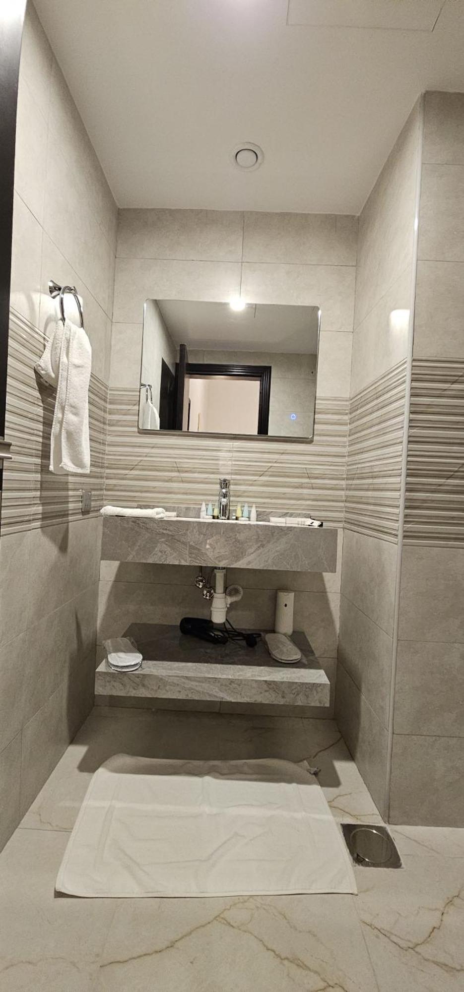 Boutique Hotel Fujairah Bagian luar foto
